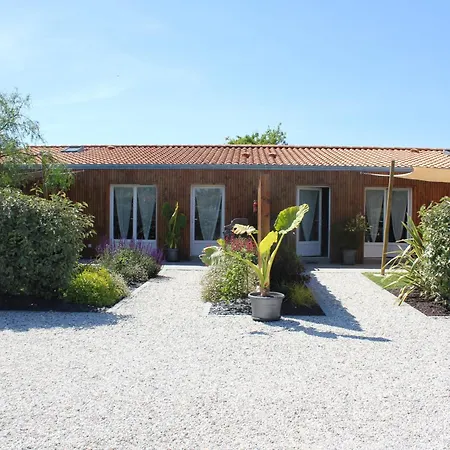 Aux Quereux De Bel Air Apartment Andilly  Exterior photo